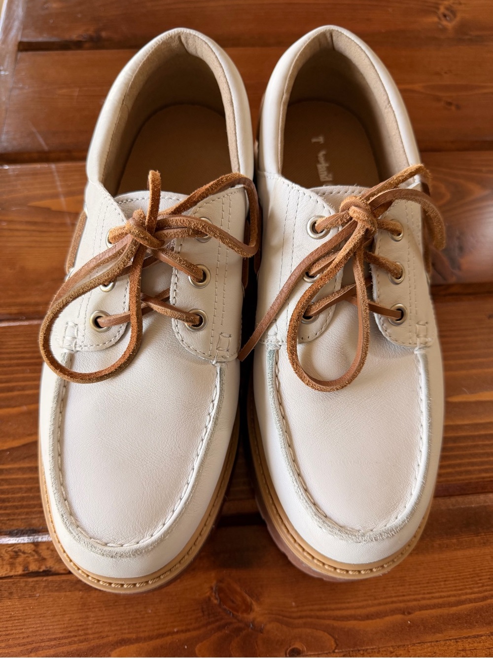 Timberland White Platform Lug-Soled Boat Shoes with Brown Laces - Picture 8 of 8